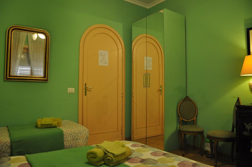 Capocchia House Acomodação com café da manhã Roma Quarto foto